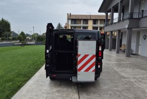 L - Opel Vivaro Pulmino portasci